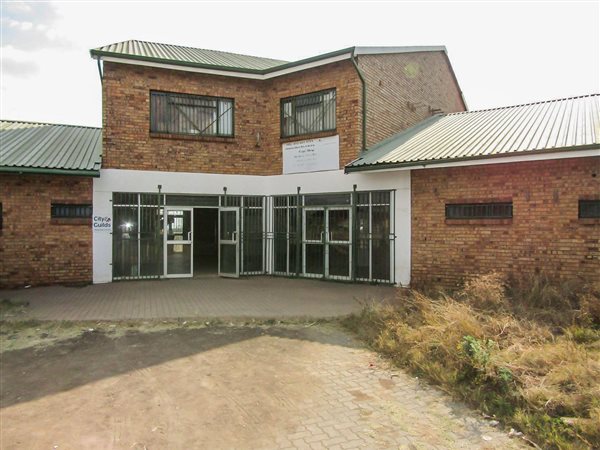 900 m² Commercial space 900 m² Commercial space