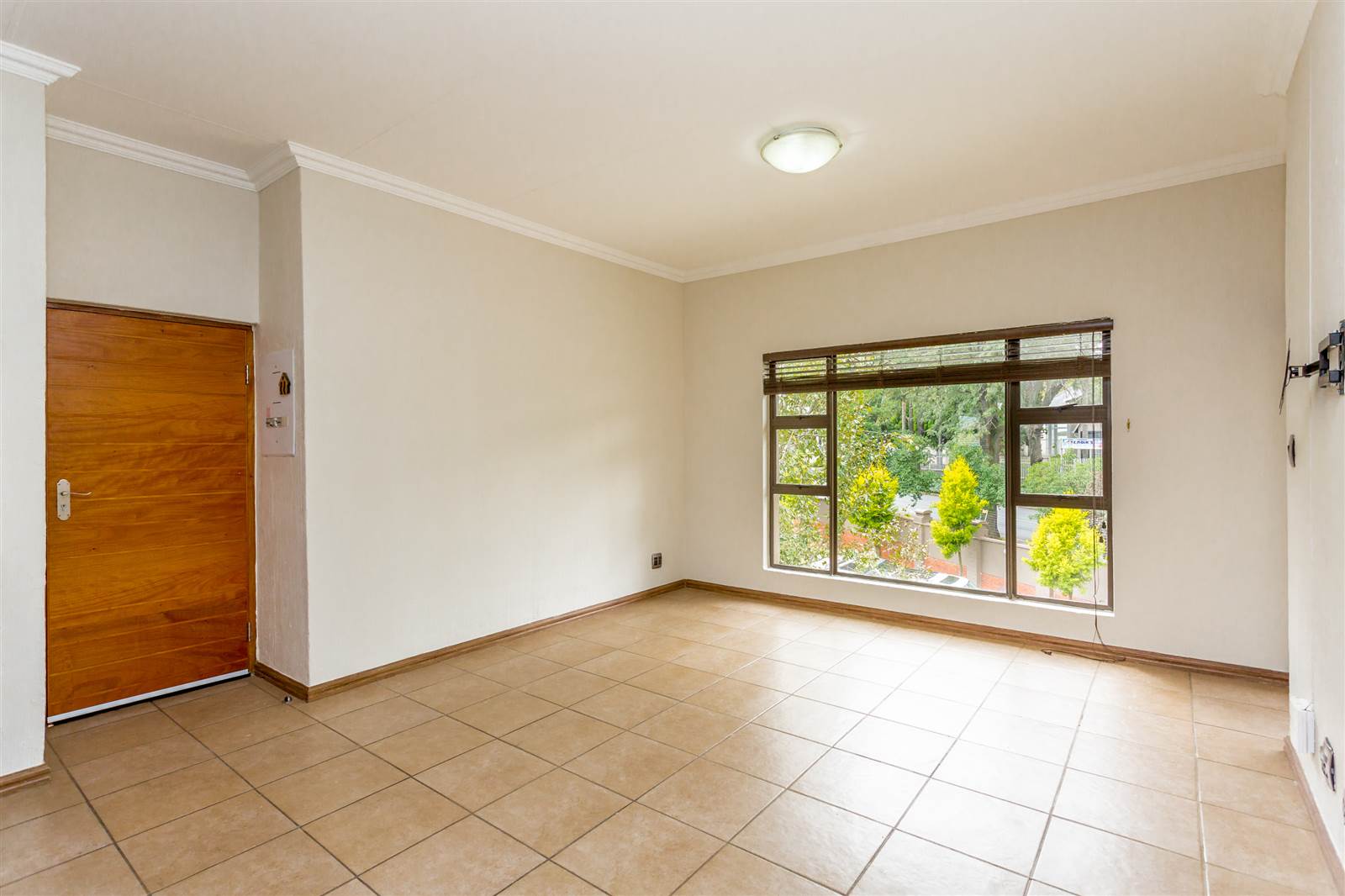 2 Bed Apartment in Parkwood photo number 13