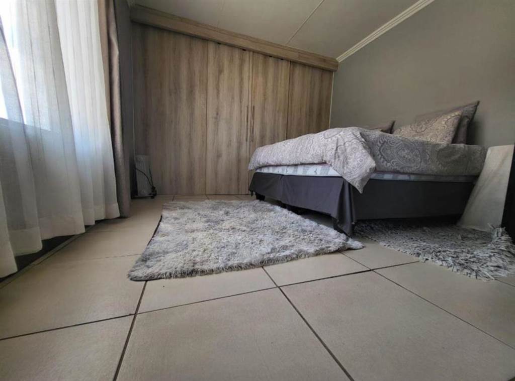 4 Bed House in Tlhabane photo number 18