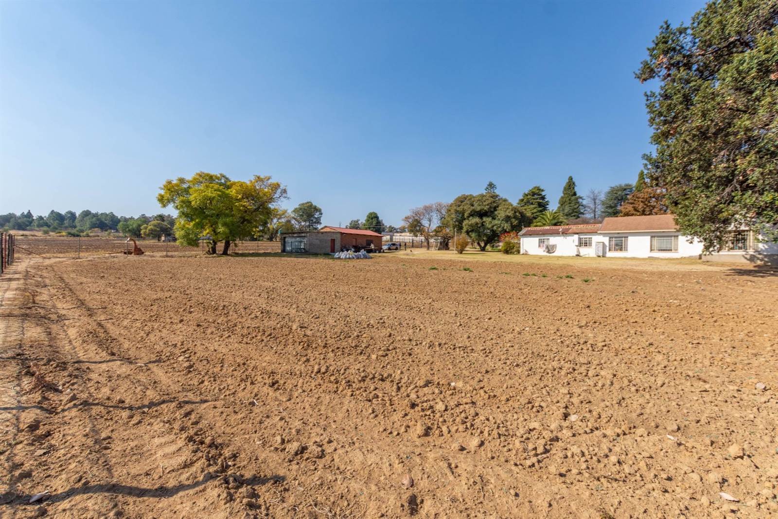3.5 ha Land available in Ruimsig photo number 17