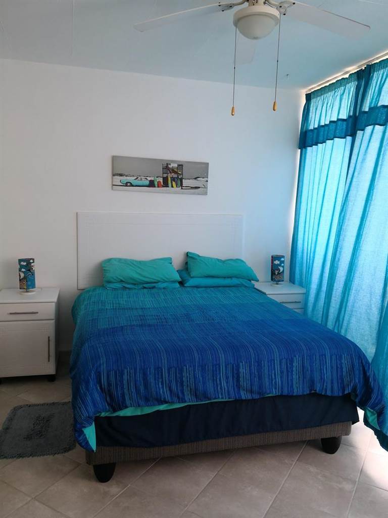 2 Bed Apartment in Doonside photo number 8