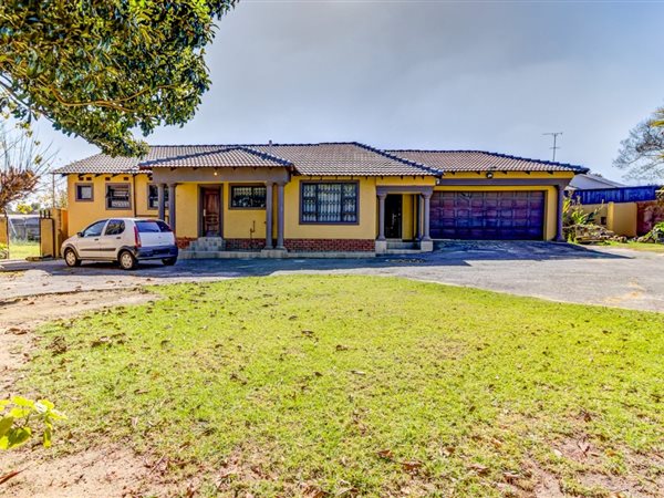 3 Bedroom House 3 Bedroom House
