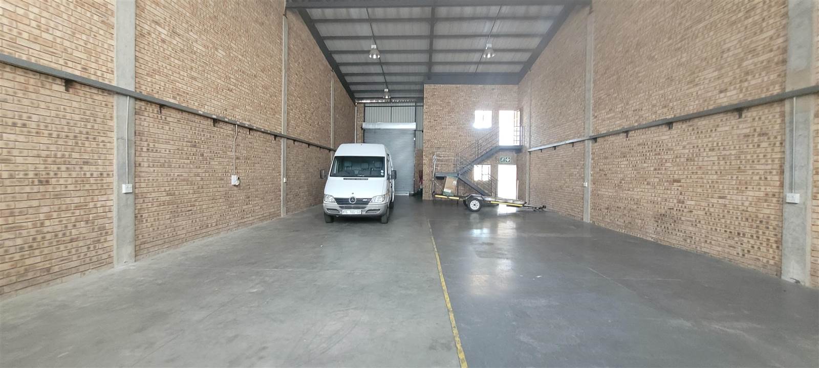 279  m² Industrial space in Stormill photo number 2