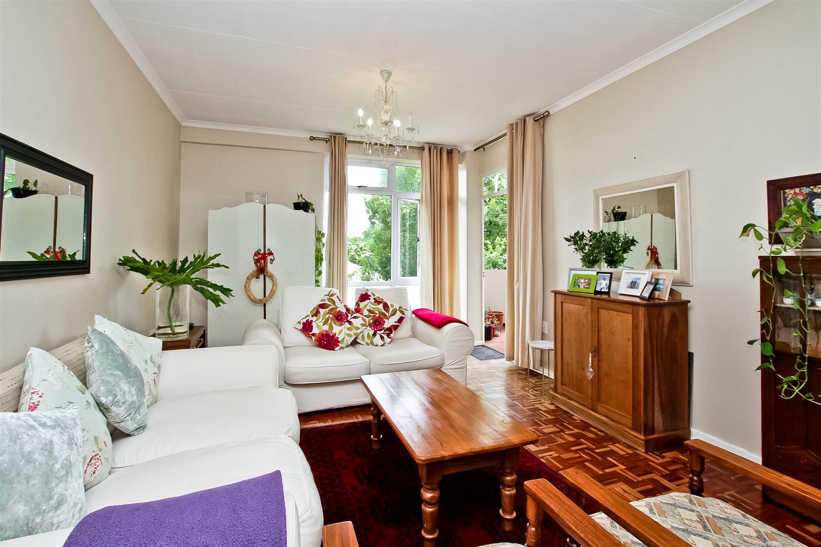 2 Bed Apartment in Craighall Park photo number 2