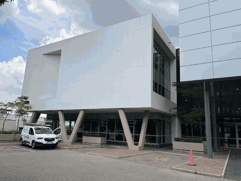 645  m² Office Space in Fourways photo number 16
