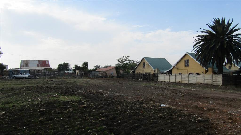 1487 m² Land available in Humansdorp photo number 2