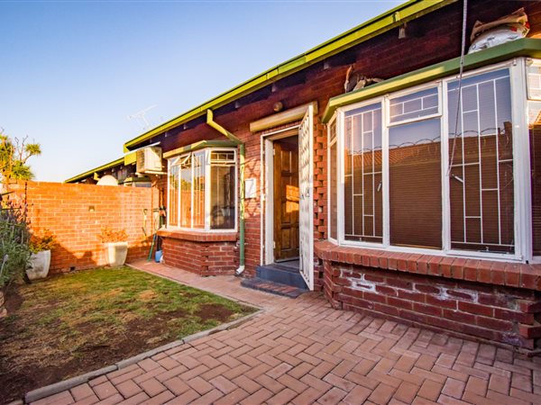 2 Bedroom Townhouse