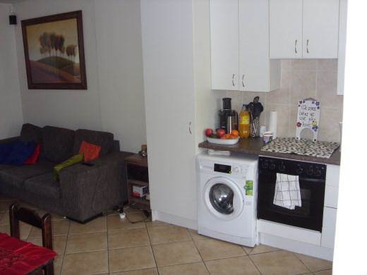 2 Bed Duplex in Brackenfell Central photo number 7