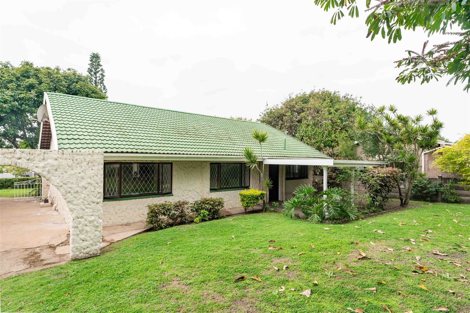 3 Bed House in Scottburgh South photo number 16
