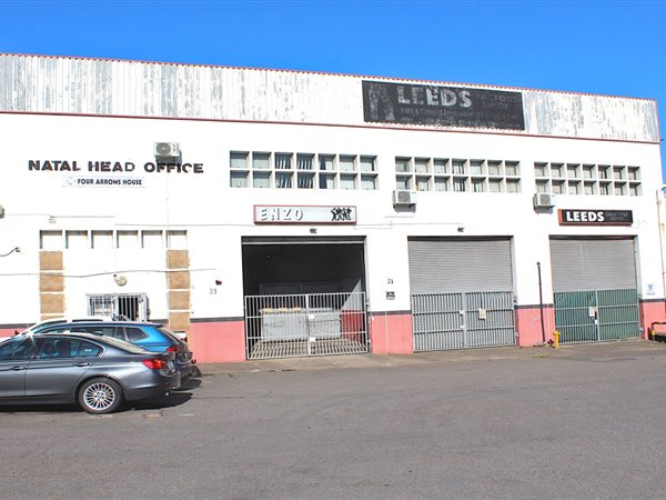 1 800 m² Industrial space 1 800 m² Industrial space