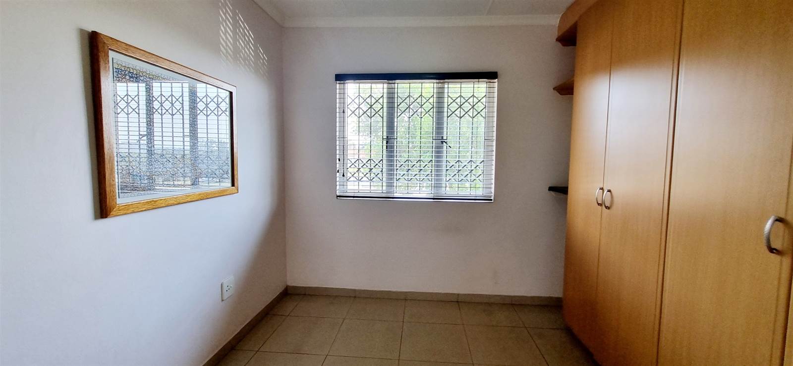 2 Bed Apartment in Tongaat Central photo number 16