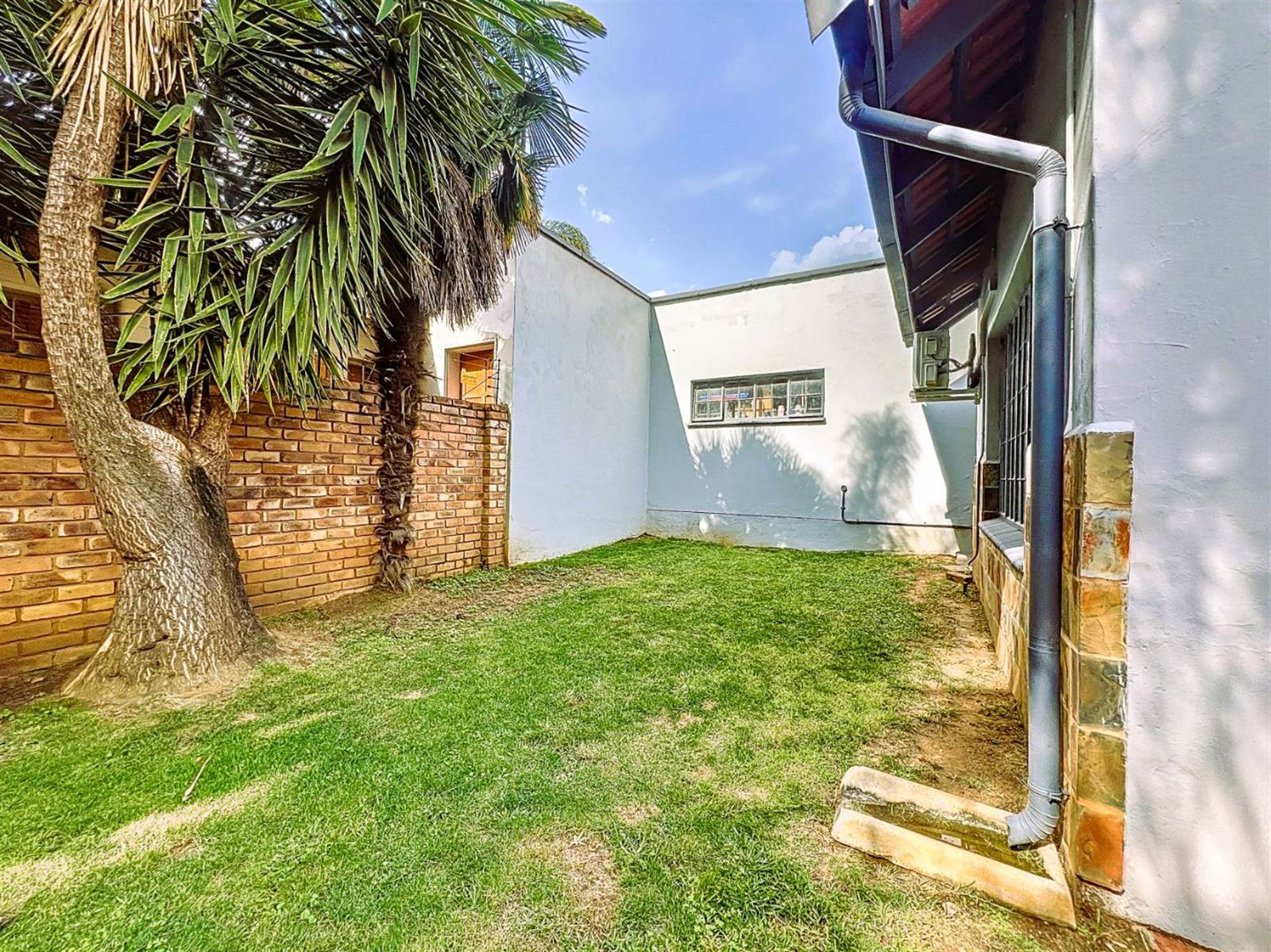 3 Bed House in Garsfontein photo number 21