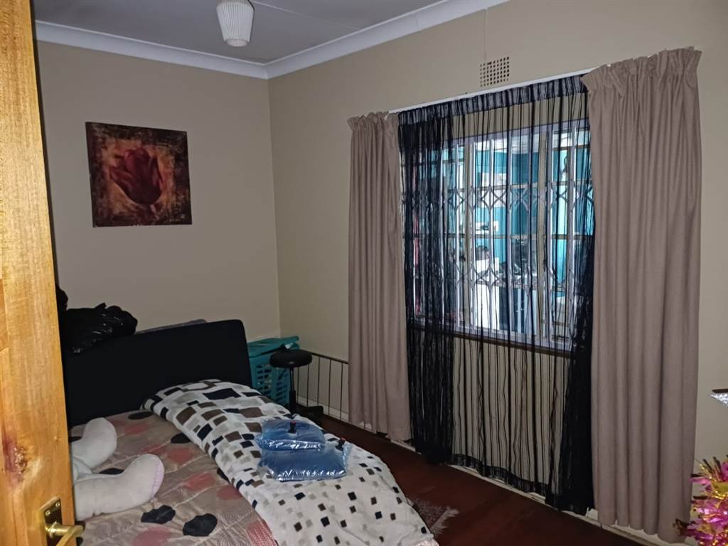 4 Bed House in Benoni CBD photo number 28