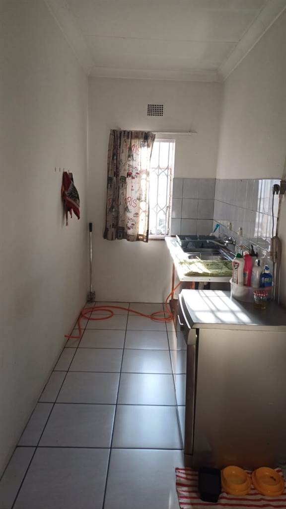 4 Bed House in Benoni CBD photo number 14