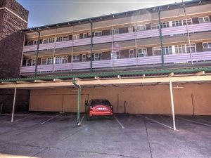 2 Bed Apartment in Rhodesfield