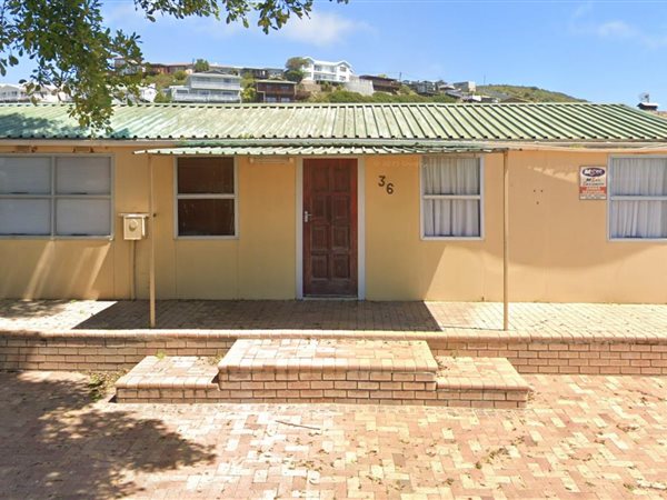 4 Bedroom House 4 Bedroom House