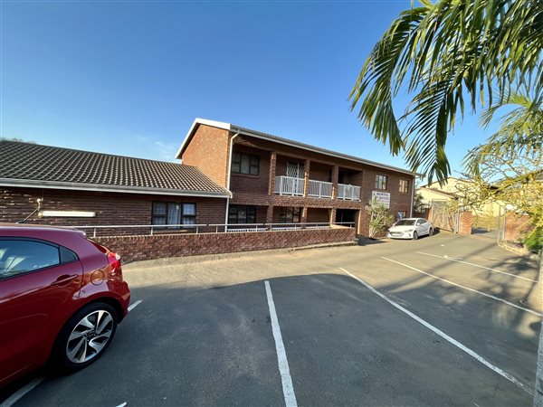 2 Bed Apartment in Newlands East