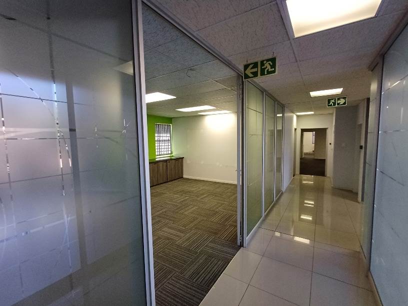 500  m² Commercial space in Highveld photo number 16