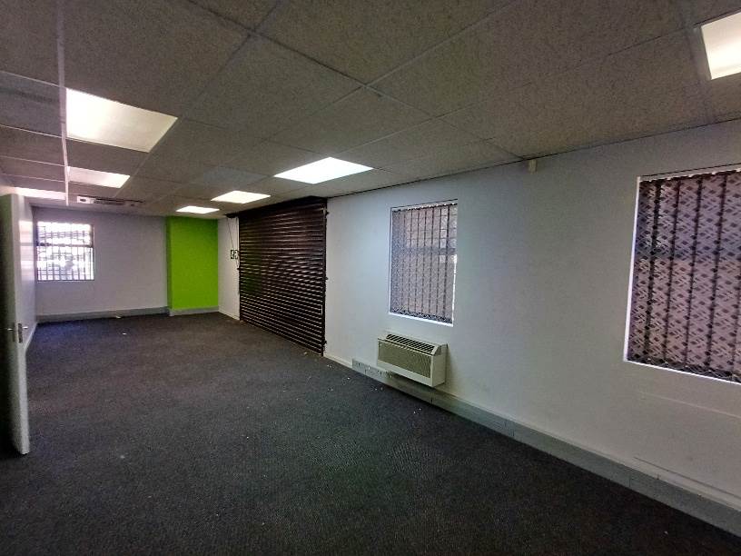 500  m² Commercial space in Highveld photo number 10
