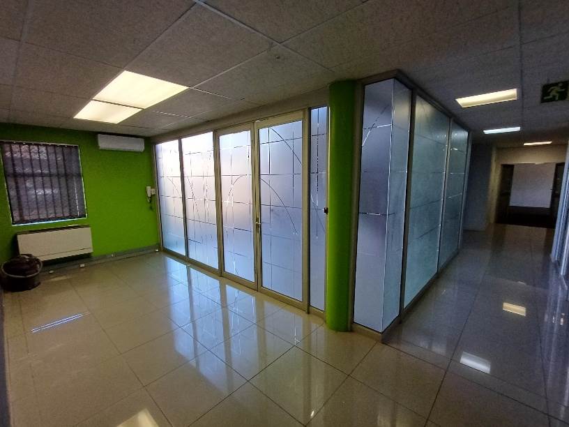 500  m² Commercial space in Highveld photo number 19