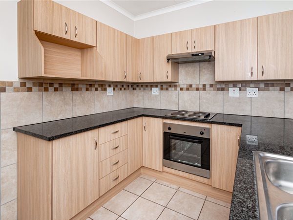 2 Bed House in Brentwood Park