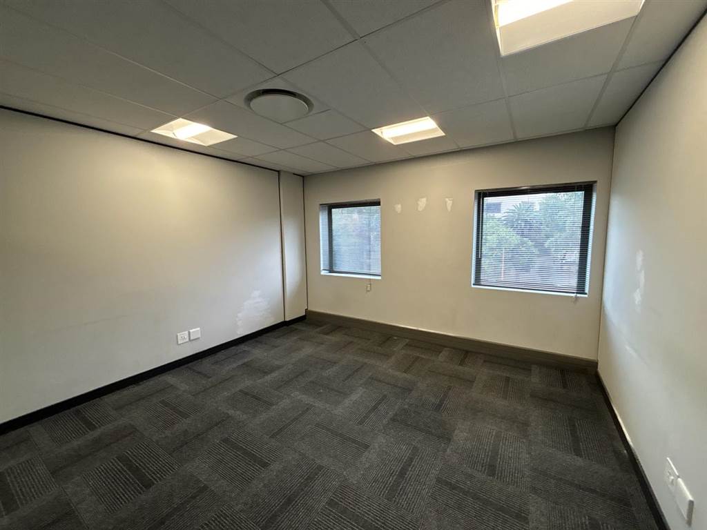 448  m² Commercial space in Parktown photo number 12