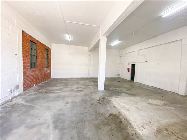 252  m² Commercial space in Salt River