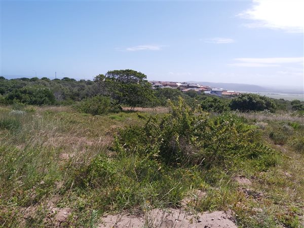 501 m² Land available in Reebok