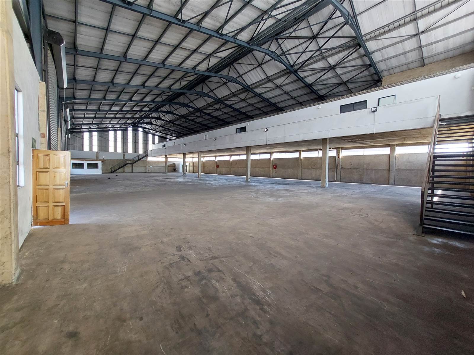 1750  m² Industrial space in Clayville photo number 4