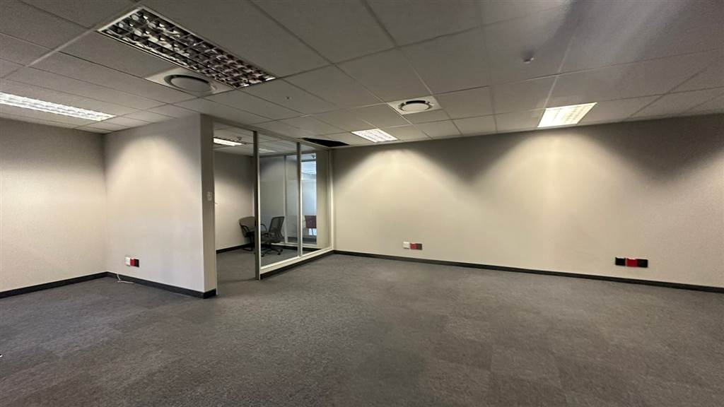 90  m² Commercial space in Highveld photo number 7