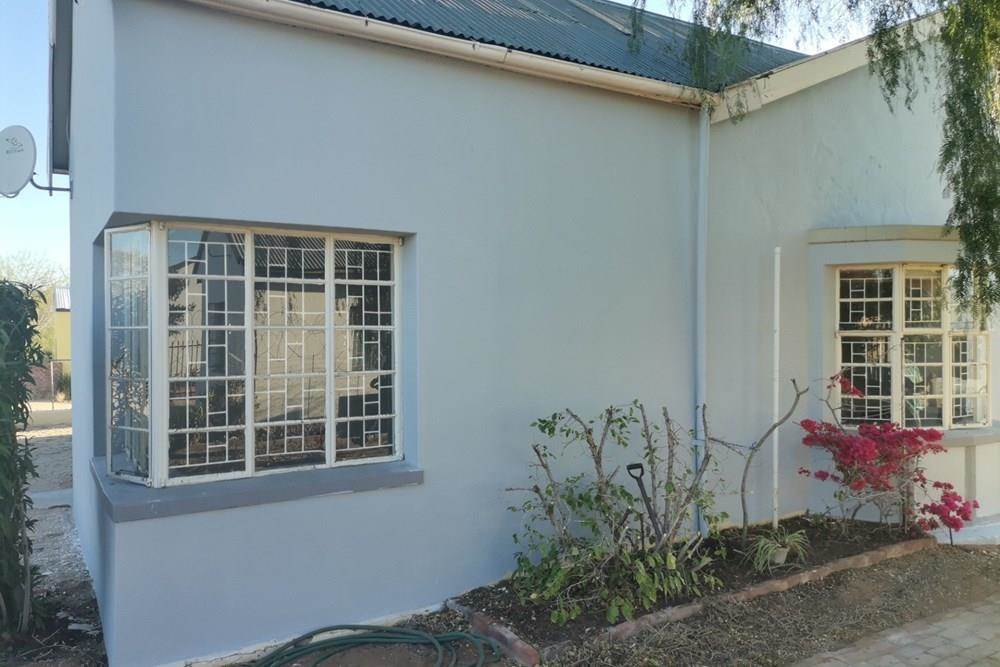 3 Bed House in Kenhardt photo number 8