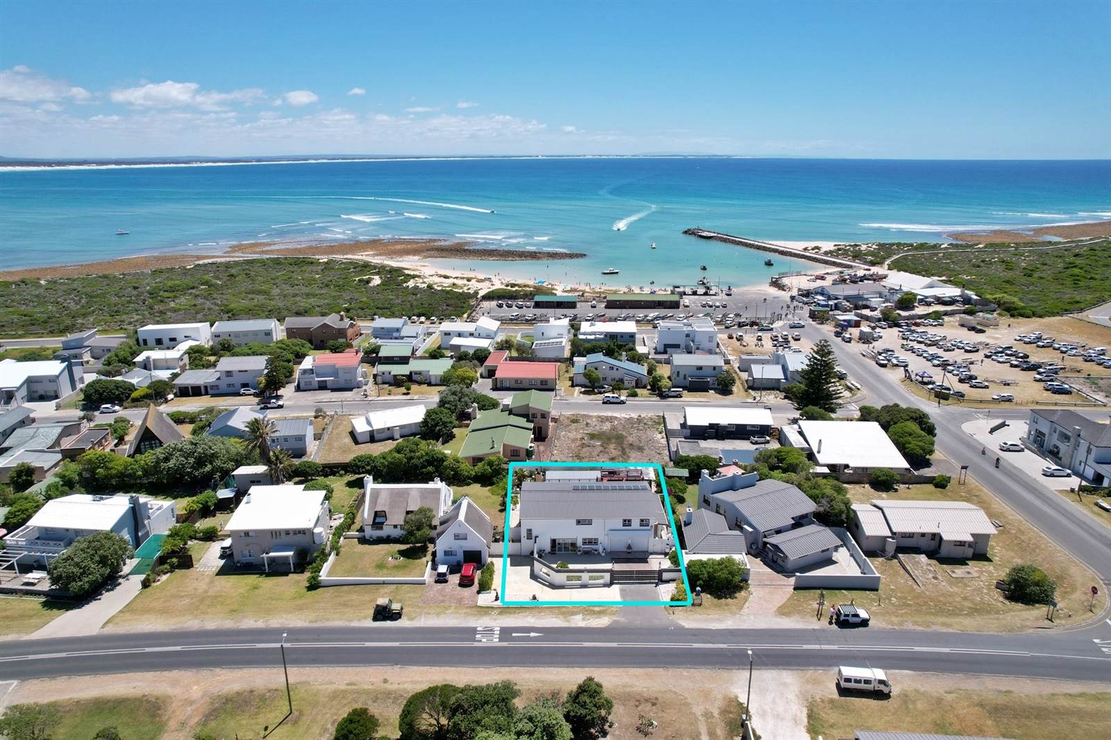 6 Bed House in Struisbaai photo number 30