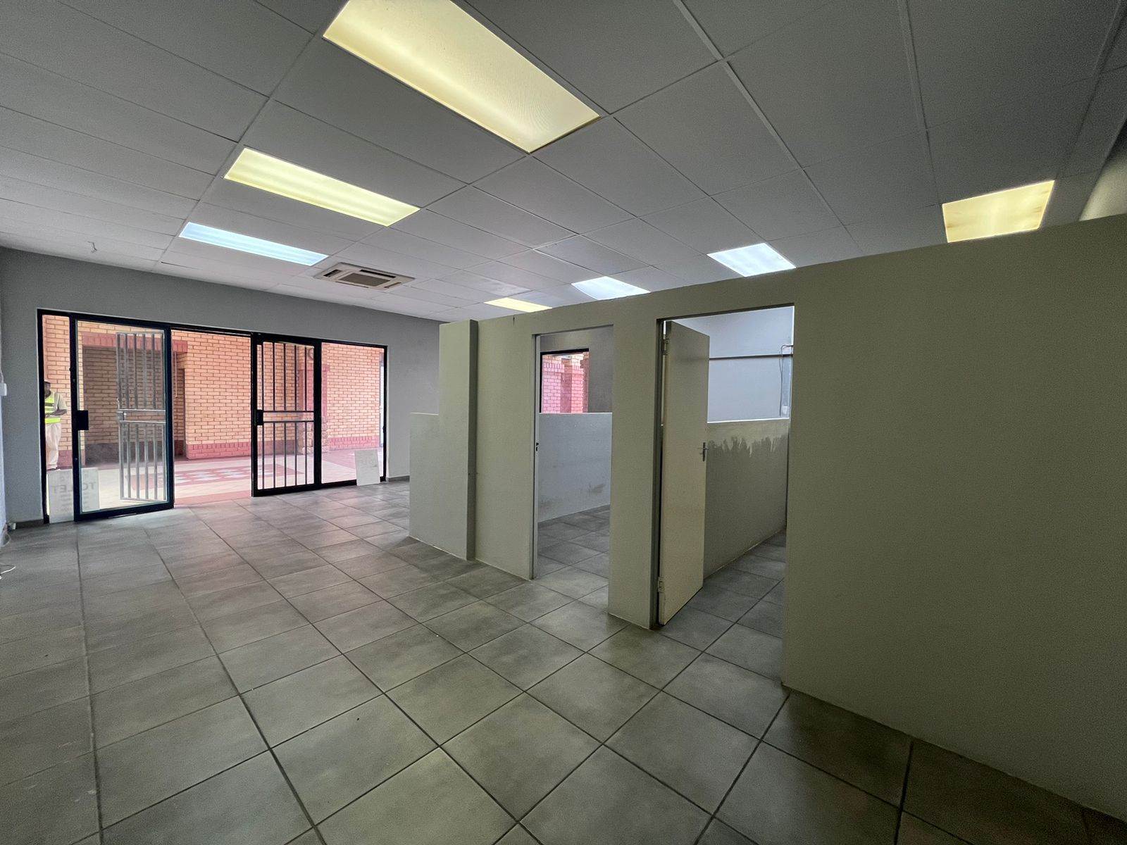 51  m² Commercial space in Krugersdorp Central photo number 9