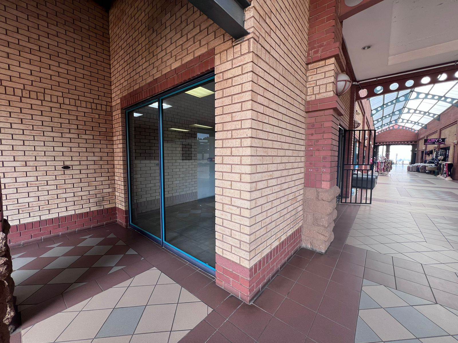 51  m² Commercial space in Krugersdorp Central photo number 3