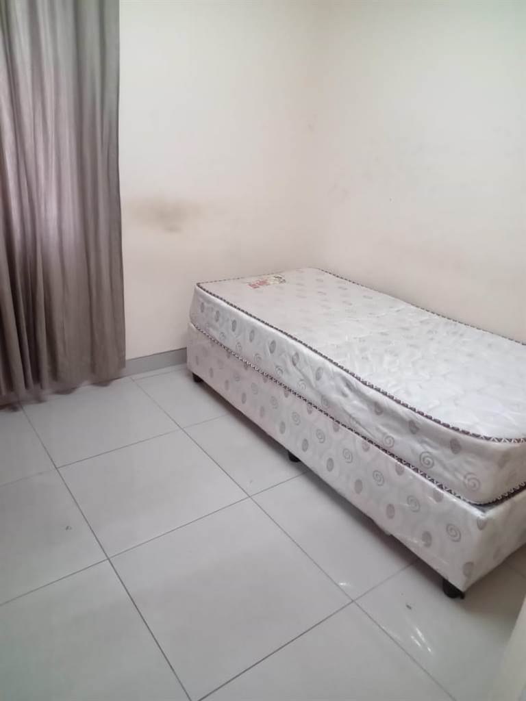 1 Bed Apartment in Umbilo photo number 3
