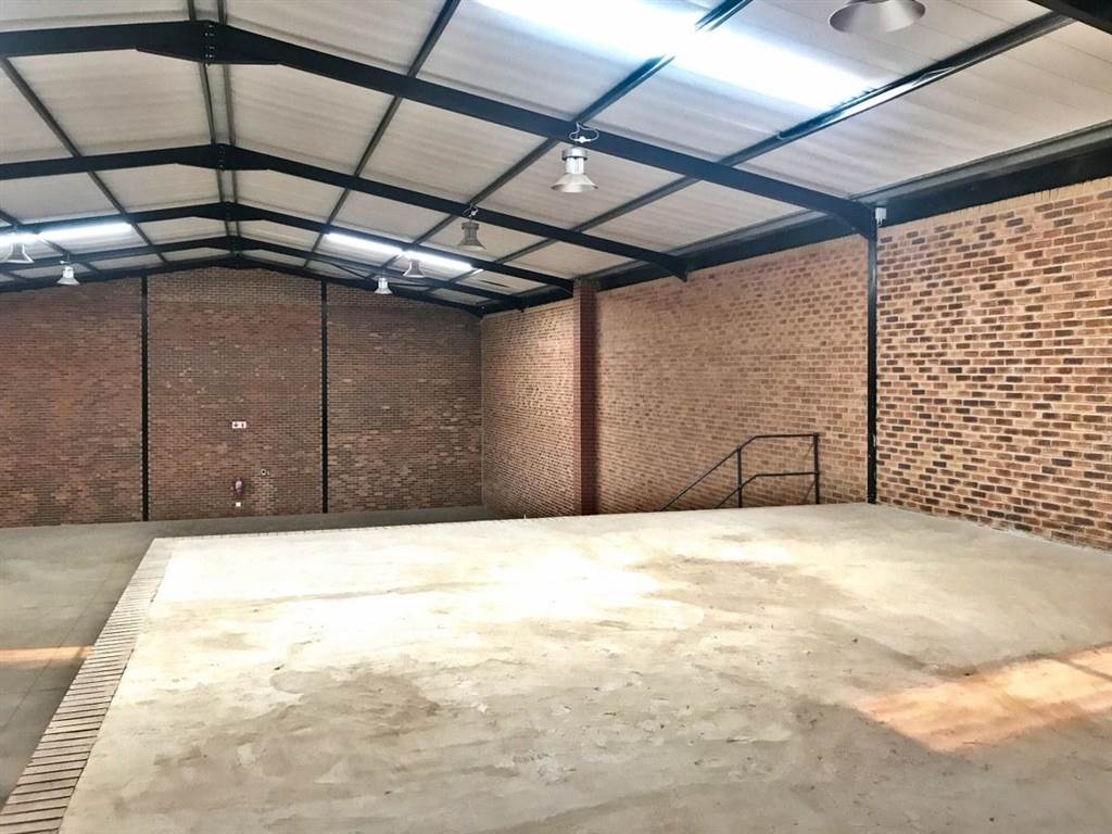 525  m² Industrial space in Pomona photo number 14