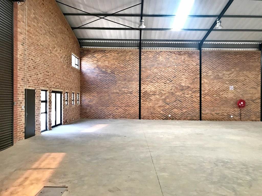 525  m² Industrial space in Pomona photo number 10