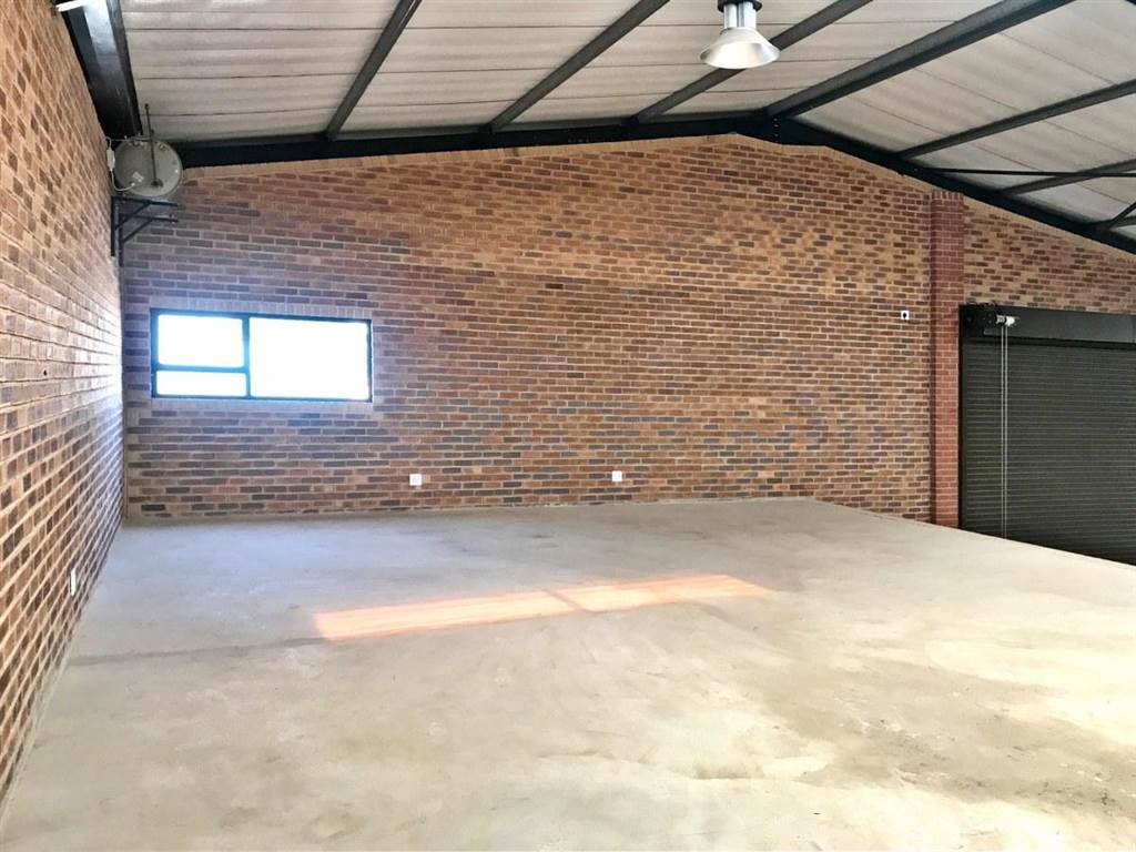 525  m² Industrial space in Pomona photo number 13