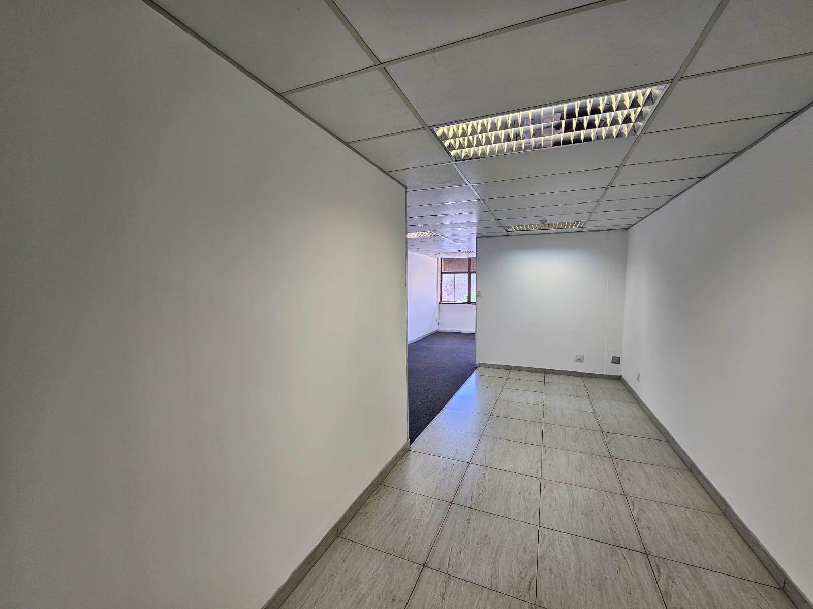 545  m² Commercial space in Centurion CBD photo number 4
