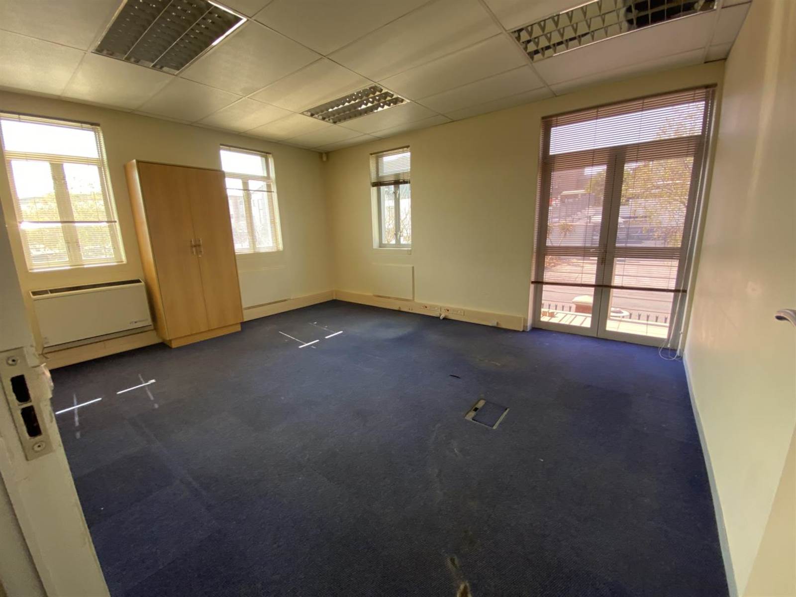 200  m² Office Space in Route 21 Business Park photo number 11