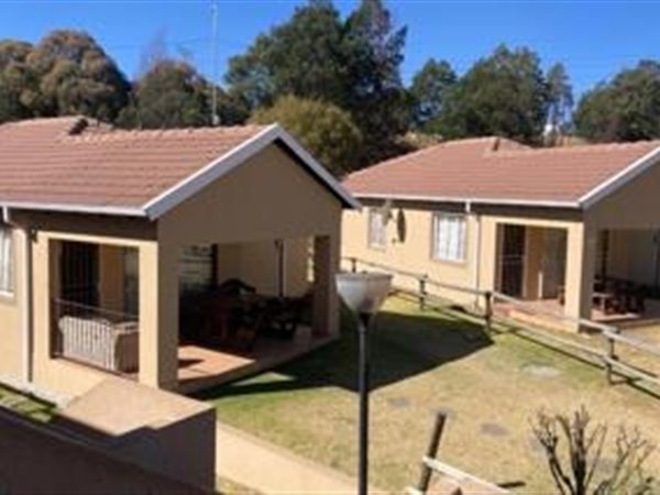 3 Bedroom Townhouse 3 Bedroom Townhouse