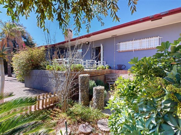 3 Bedroom House 3 Bedroom House