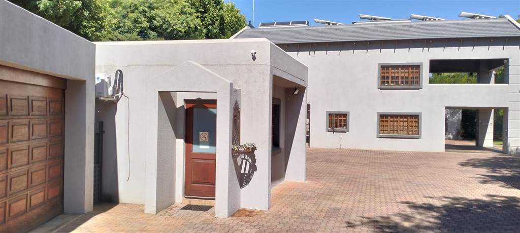 12 Bed House in Raslouw photo number 5