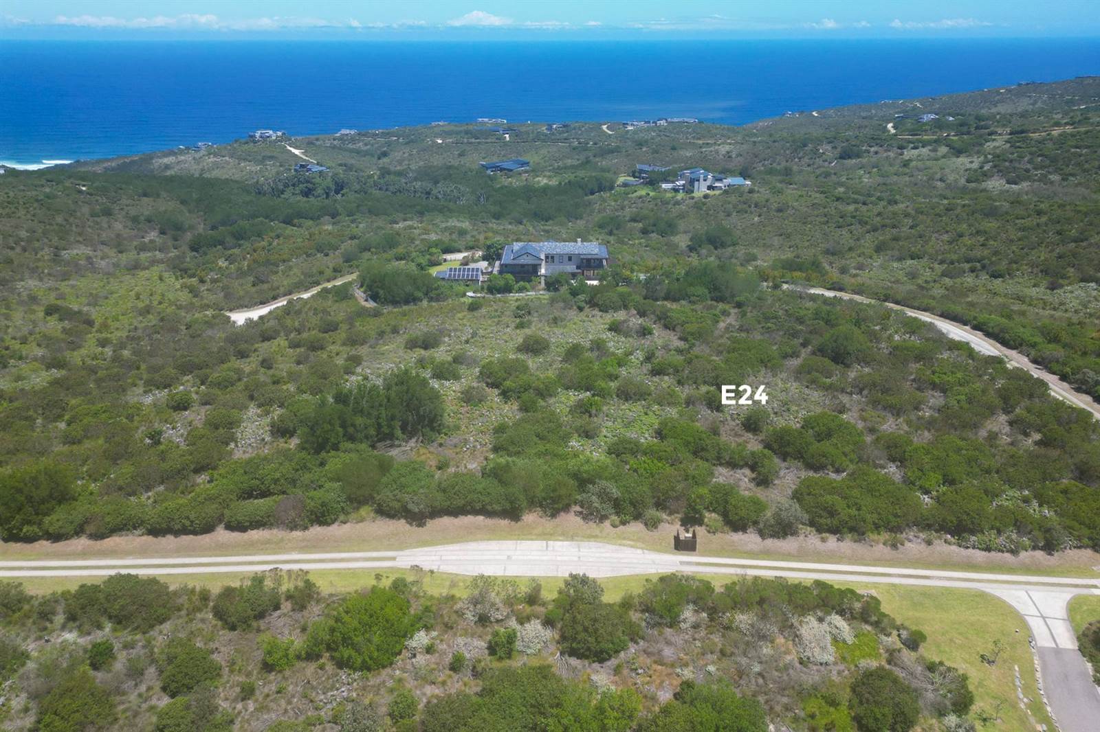 4636 m² Land available in Pezula Private Estate photo number 2