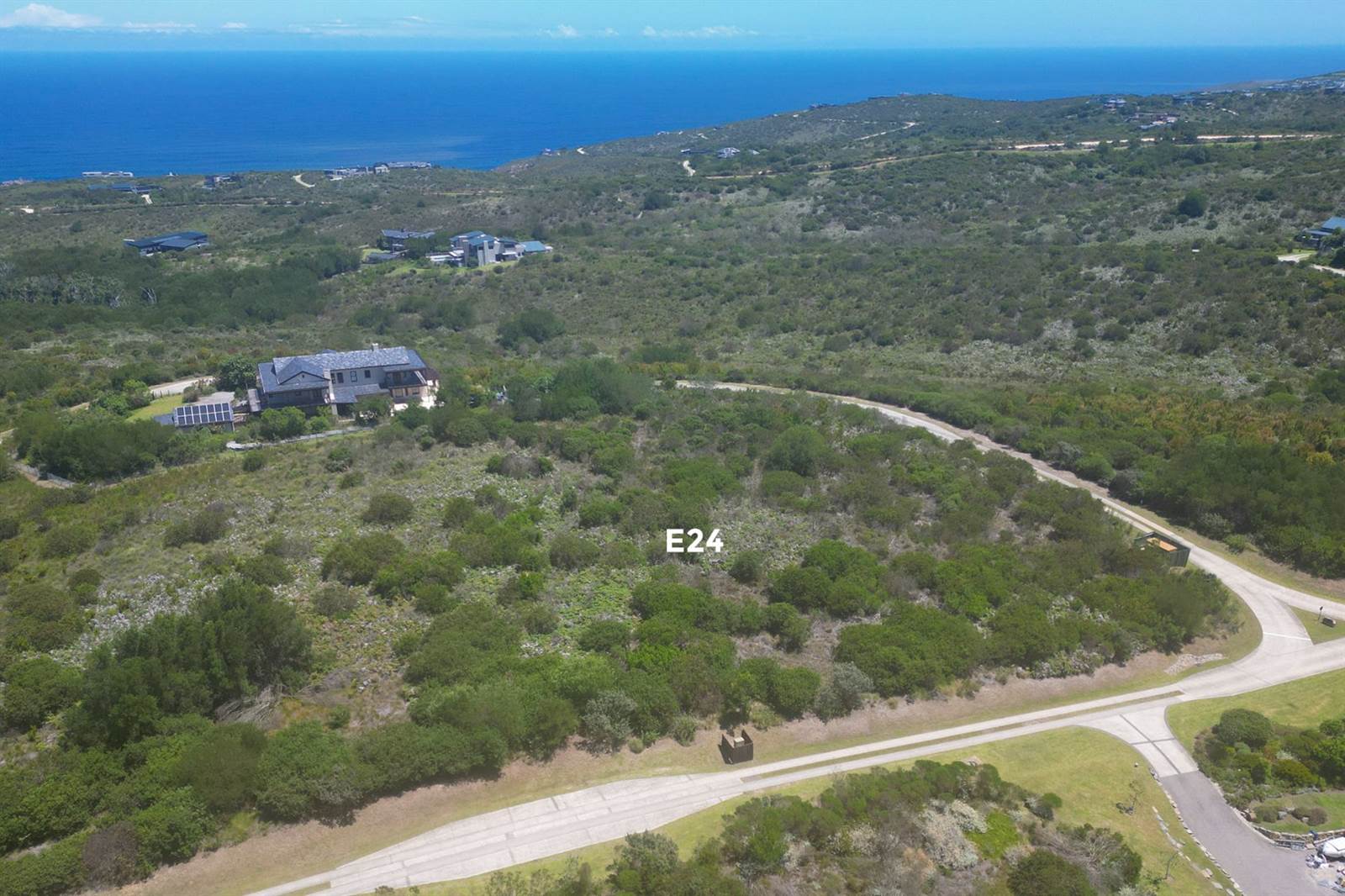 4636 m² Land available in Pezula Private Estate photo number 3