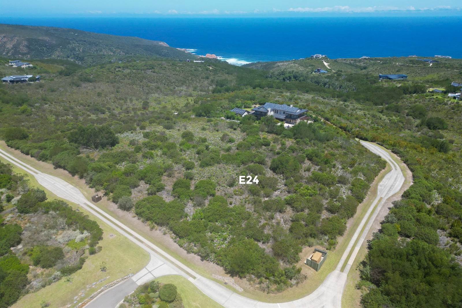 4636 m² Land available in Pezula Private Estate photo number 1