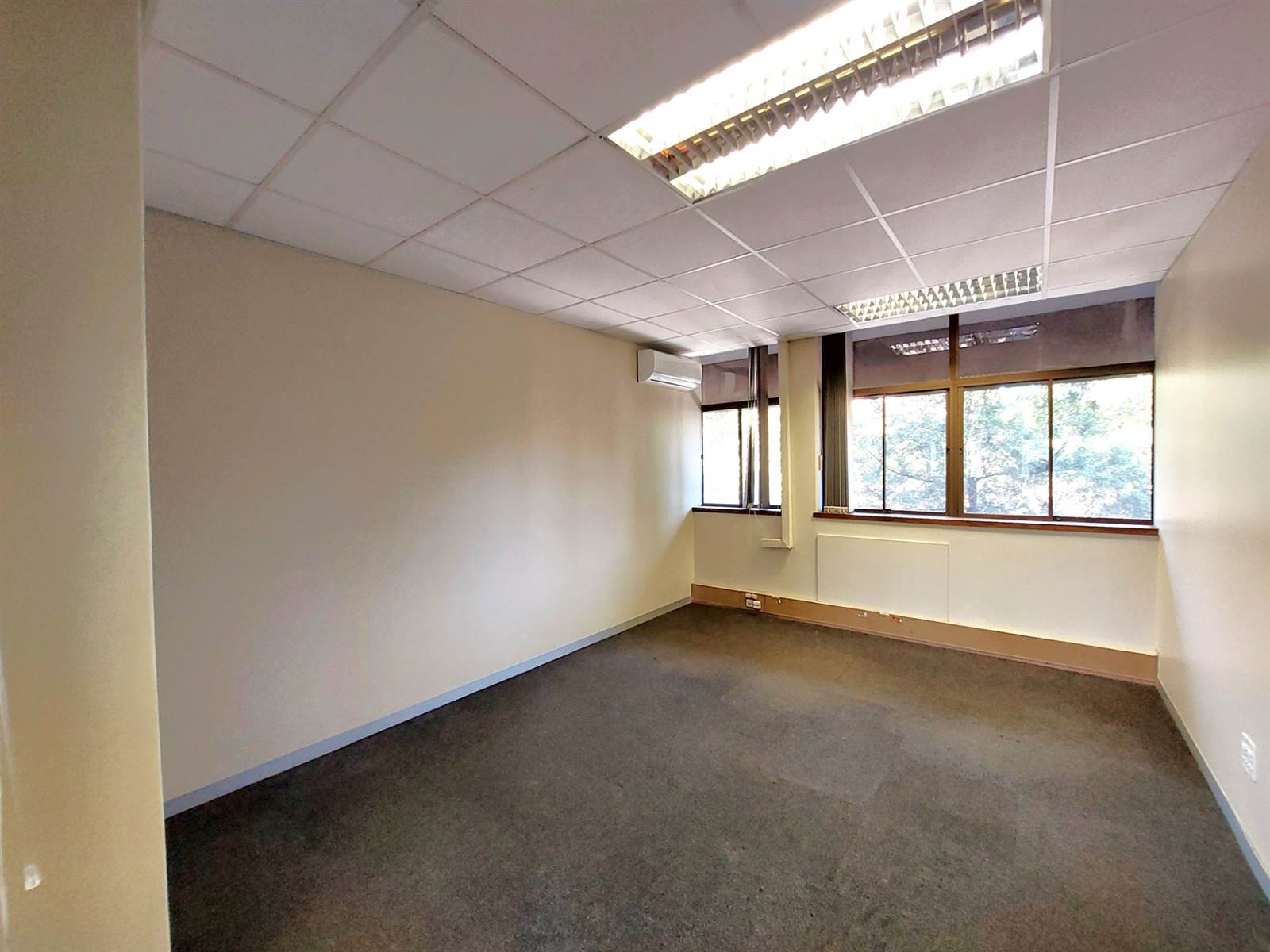 484  m² Office Space in Centurion CBD photo number 20
