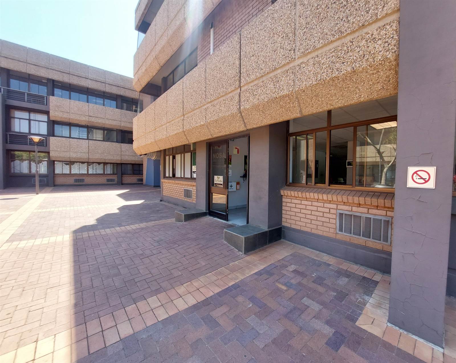 484  m² Office Space in Centurion CBD photo number 2