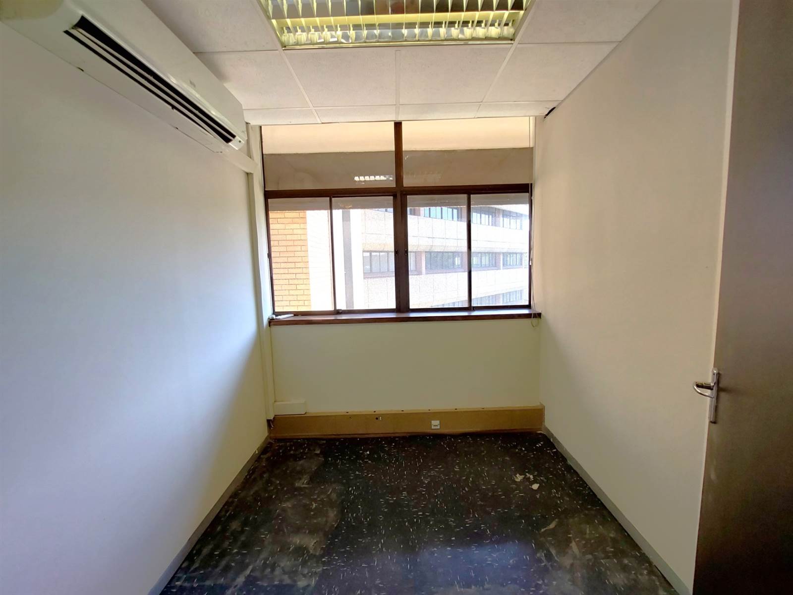 484  m² Office Space in Centurion CBD photo number 8