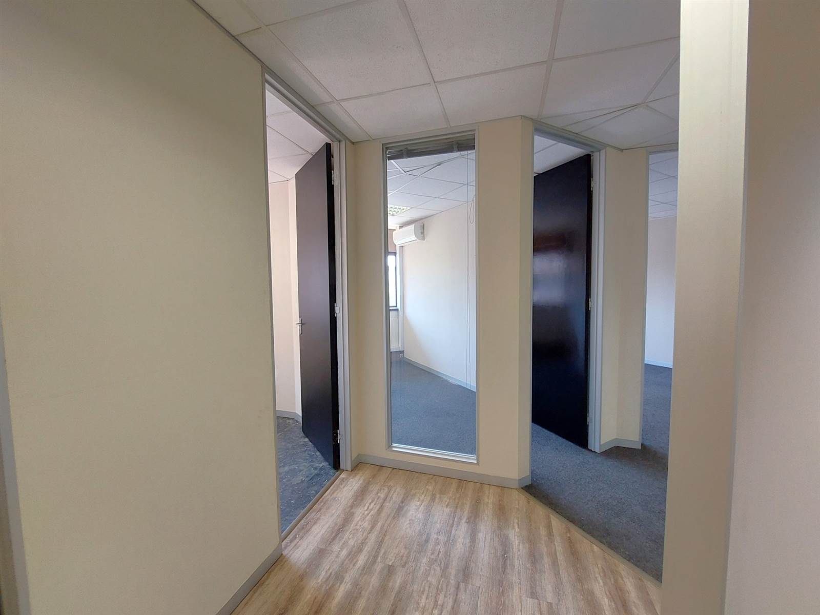 484  m² Office Space in Centurion CBD photo number 9